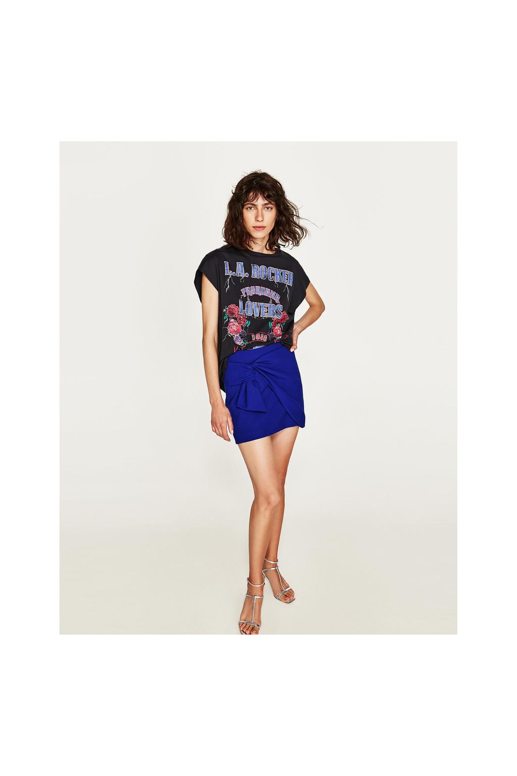 Imagen 1 de FALDA MINI NUDO de Zara