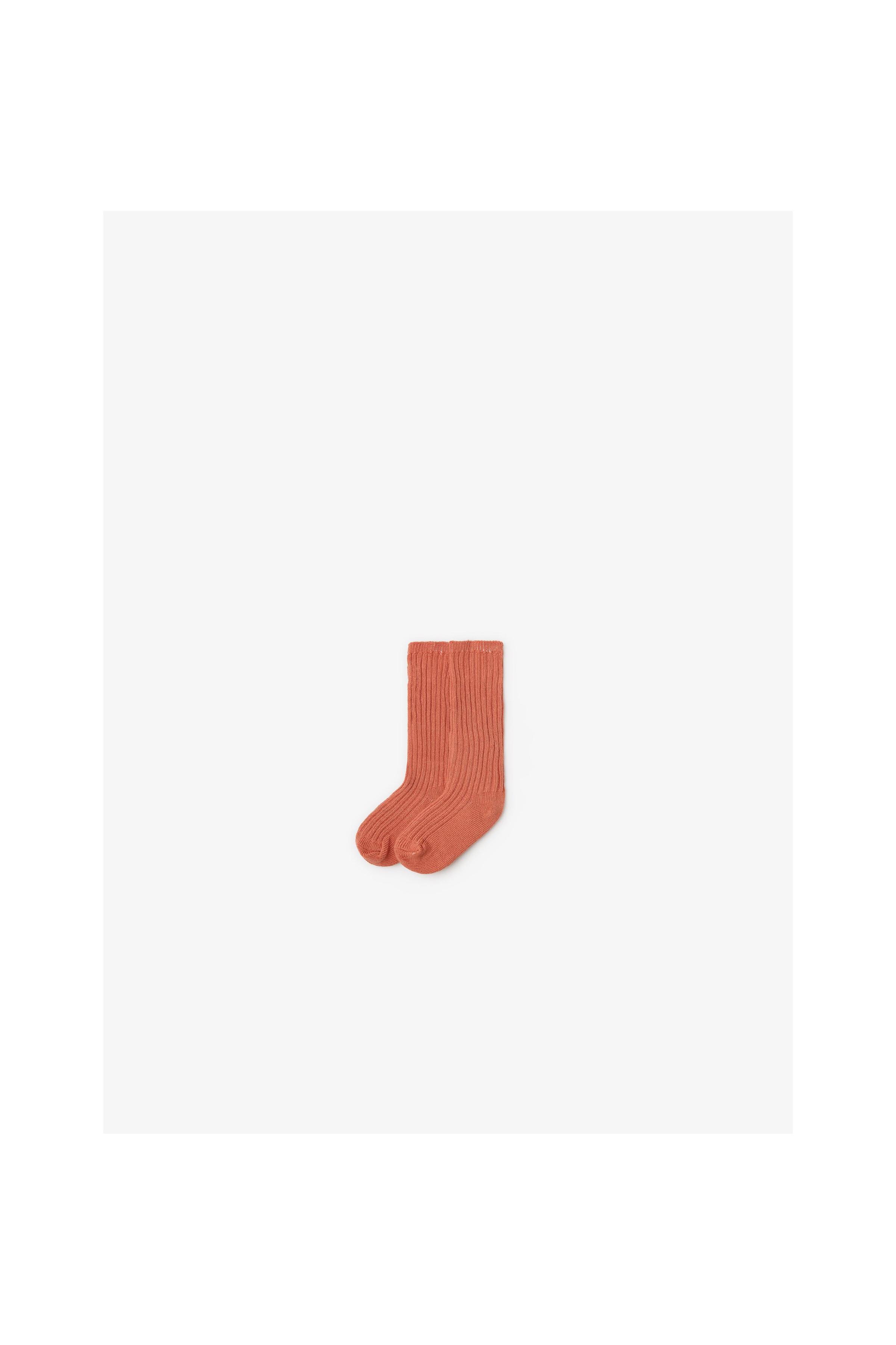 Zara BASIC RIBBED TWISTED KNIT SOCKS