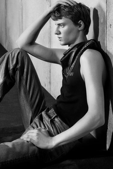 RHINESTONE LOGO TANK TOP LUDOVIC DE SAINT SERNIN x ZARA - Black by Zara