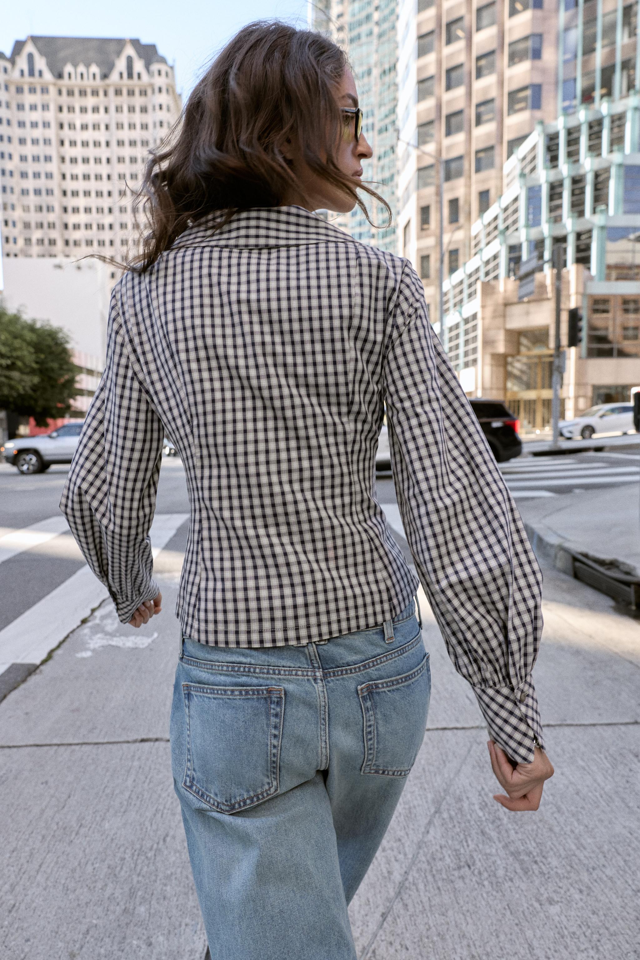 PLAID PETER PAN COLLAR SHIRT