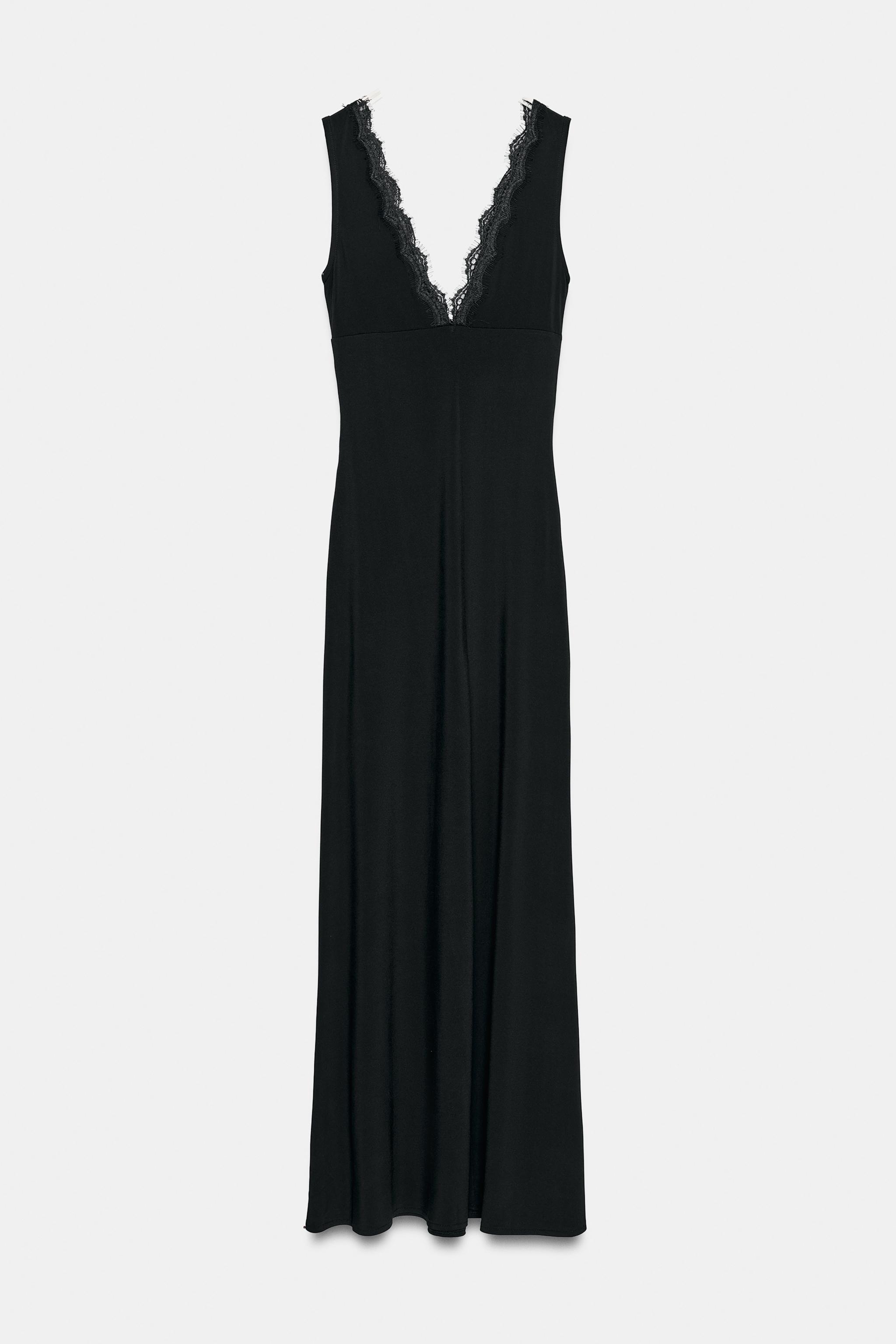 ROBE LONGUE BRETTELLES COMBINÉE