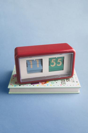 FLIP CLOCK - Reddish by Zara