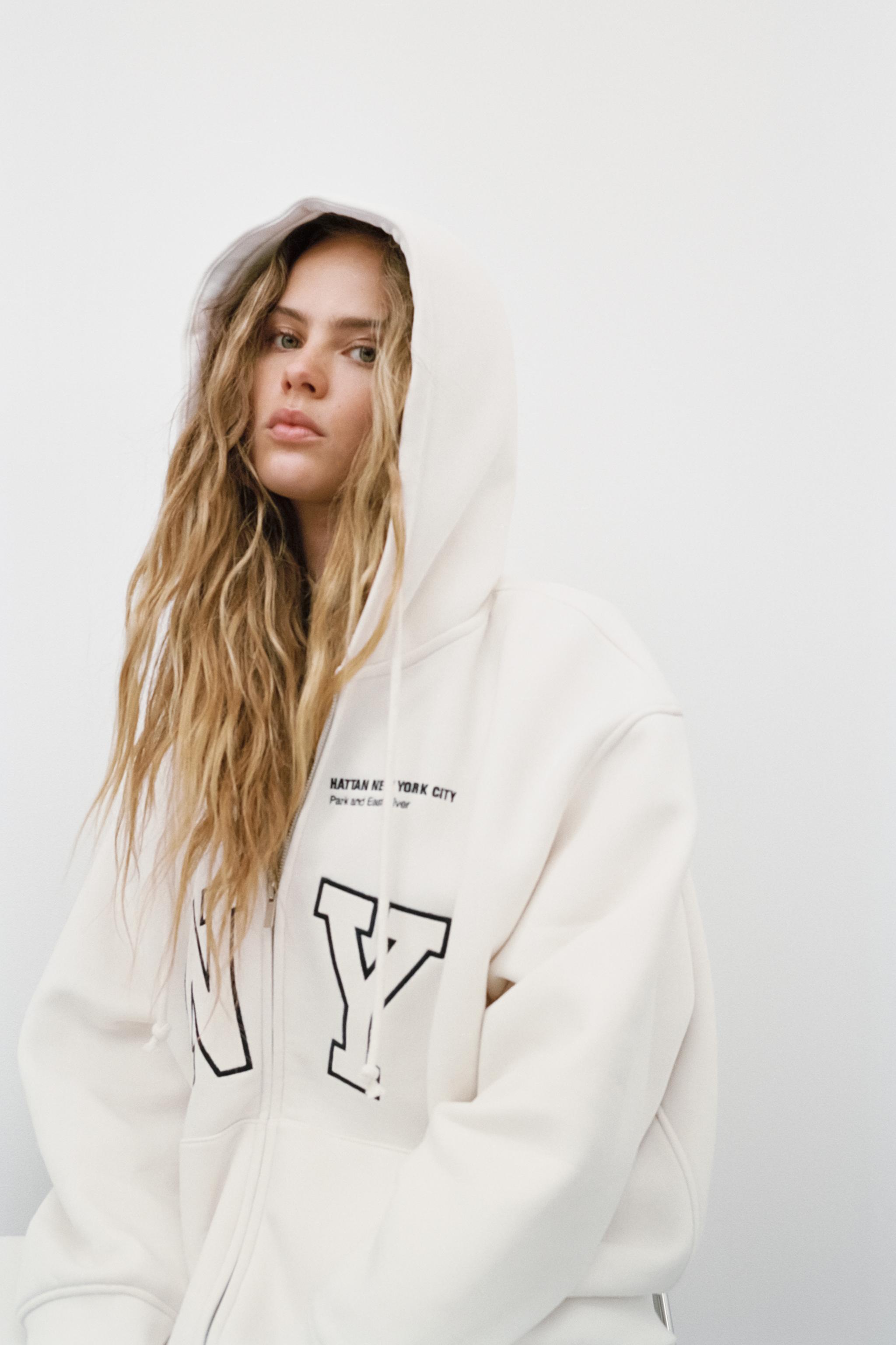 EMBROIDERED TEXT HOODED SWEATSHIRT