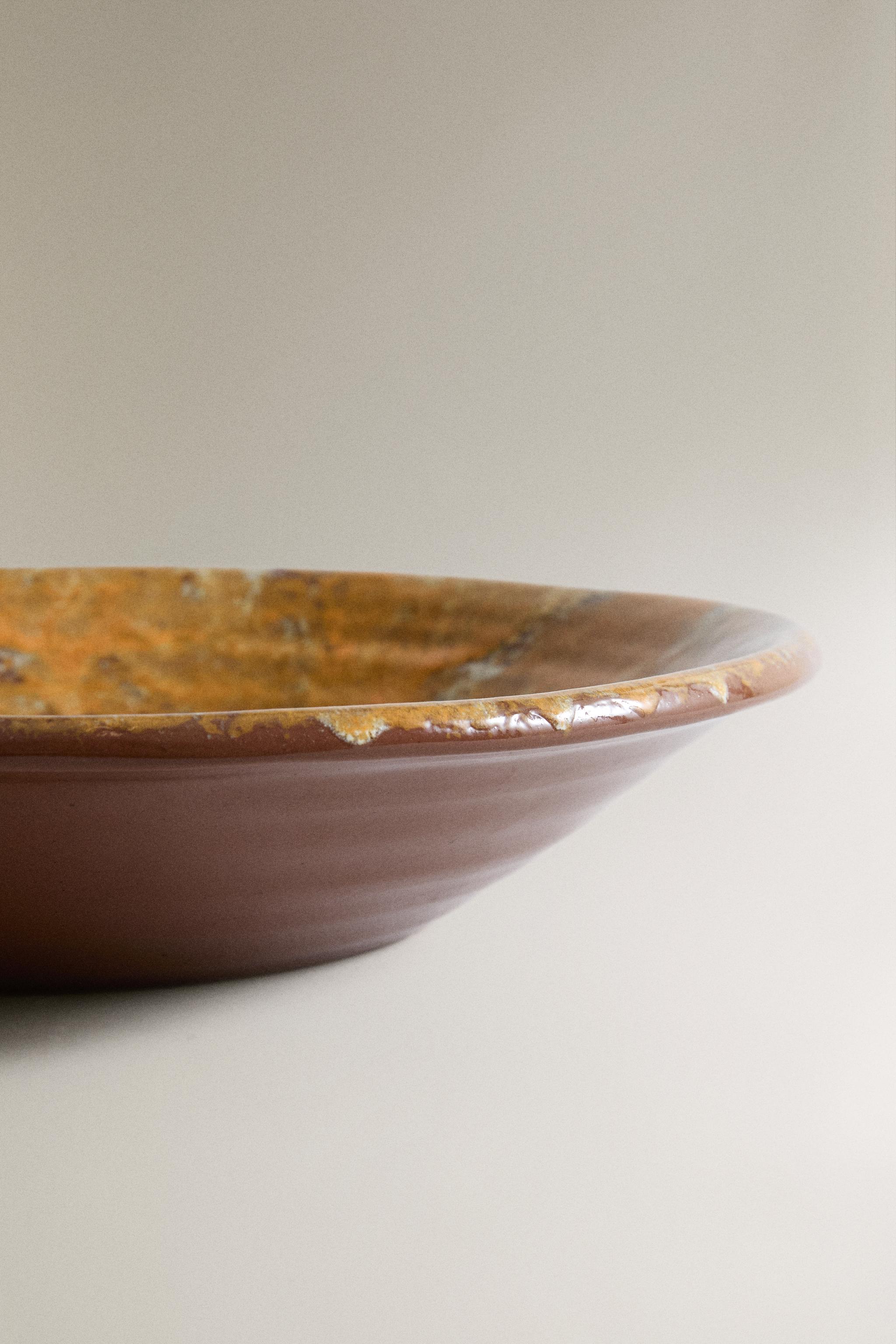 LARGE TERRACOTTA SERVING DISH