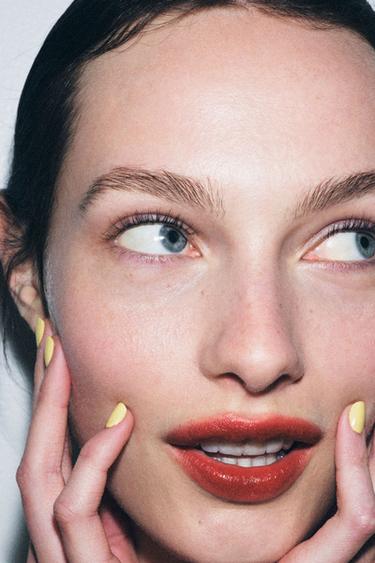 STAIN QUEEN LIP STAIN & BALM - RED THRONE de Zara