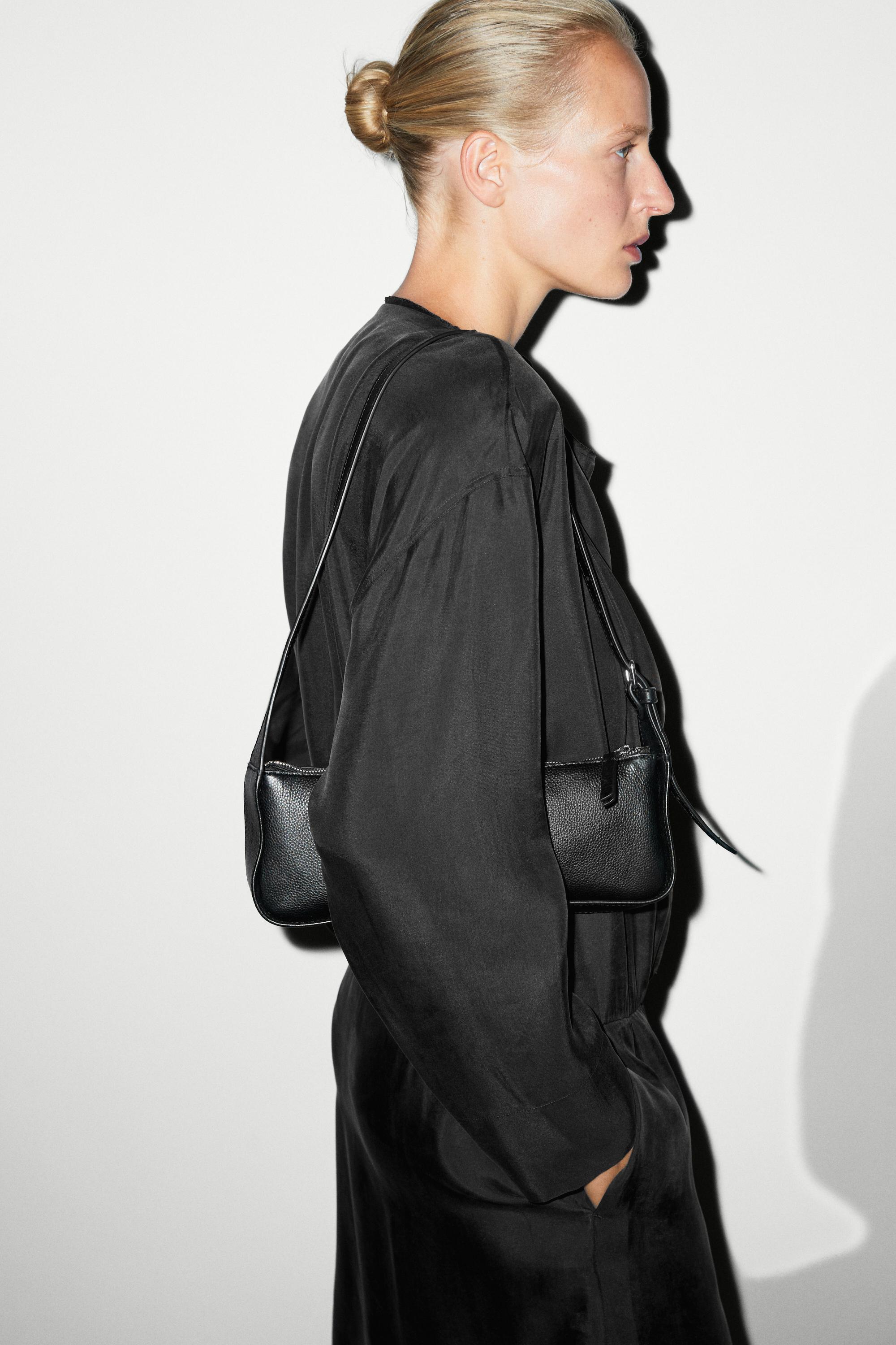 Fluid midi dress with collar detail