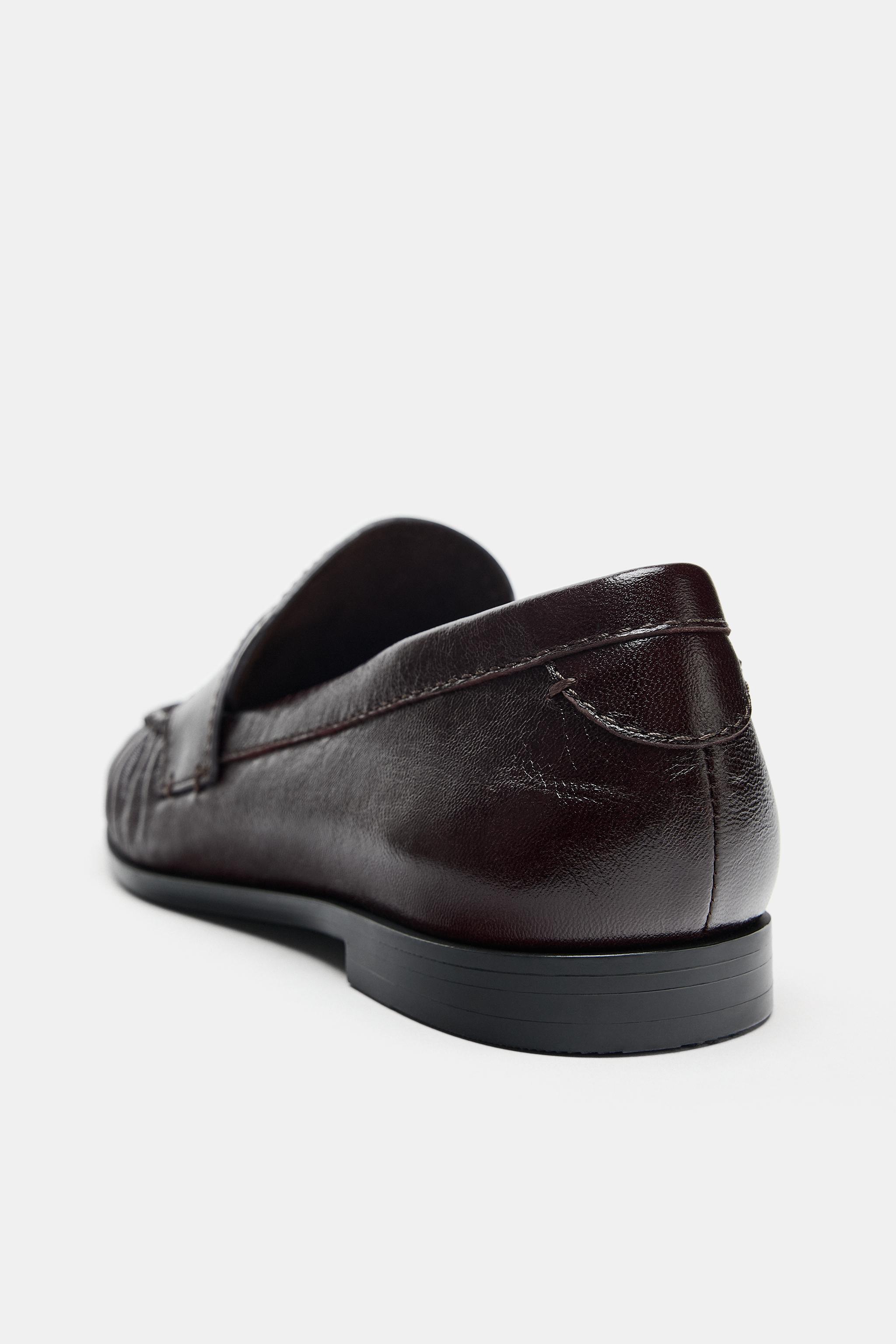 LEATHER LOAFERS