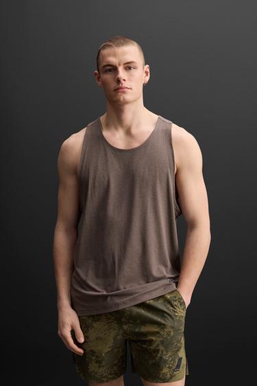 TANKTOP TRAINING - Dunkelbraun von Zara