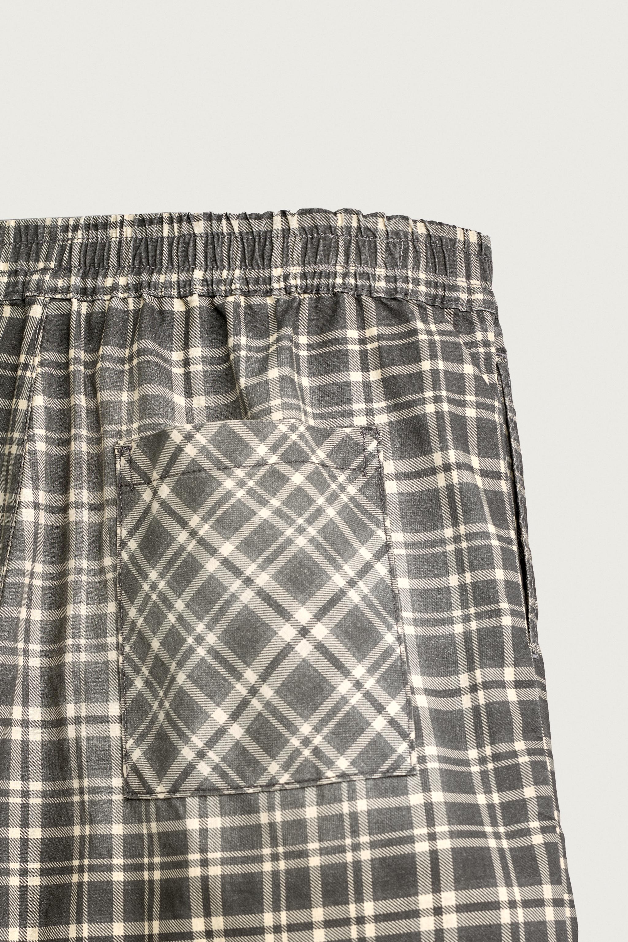 WASHED CHECKERED SHORTS