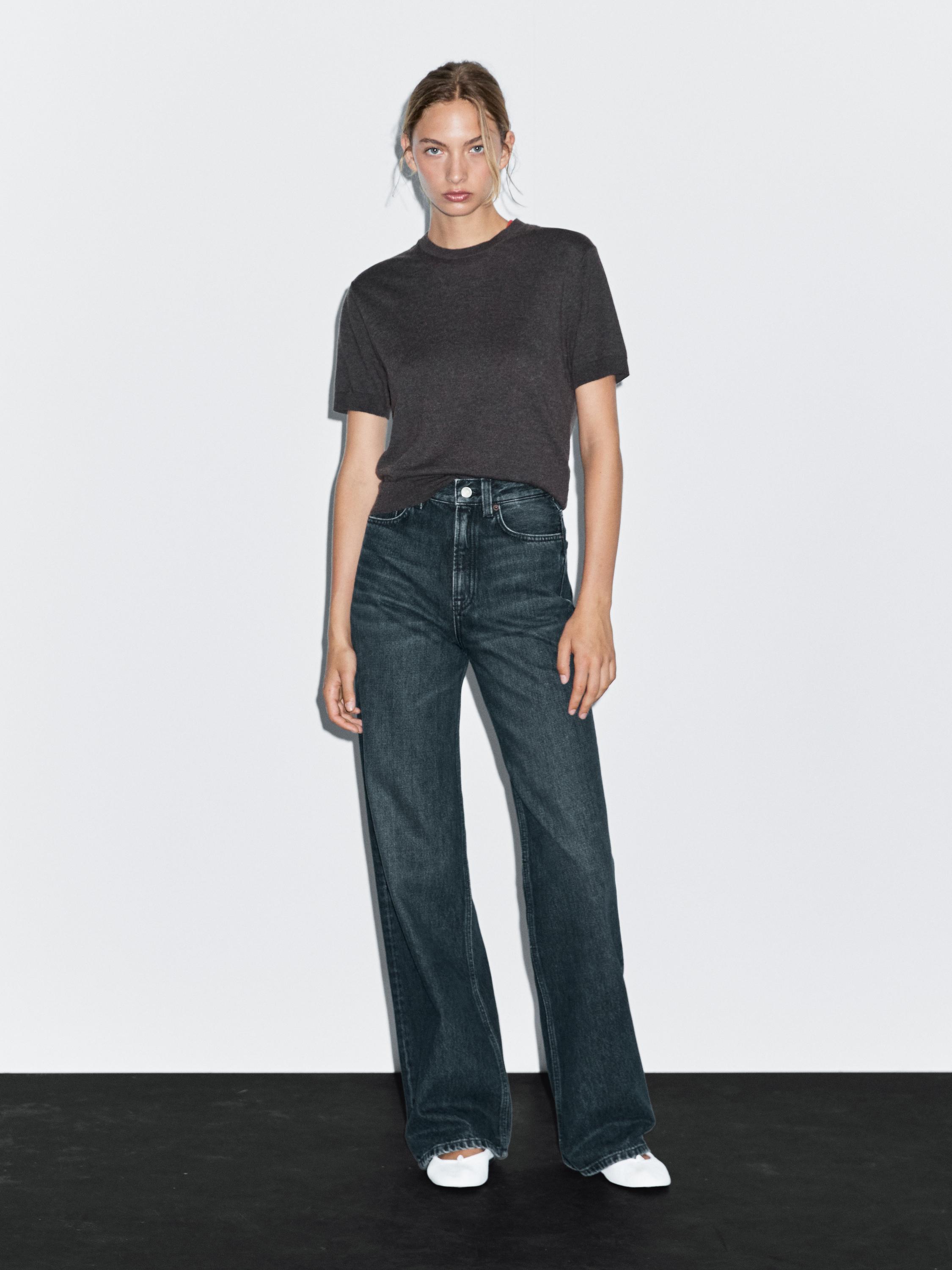 High-waist wide-leg jeans