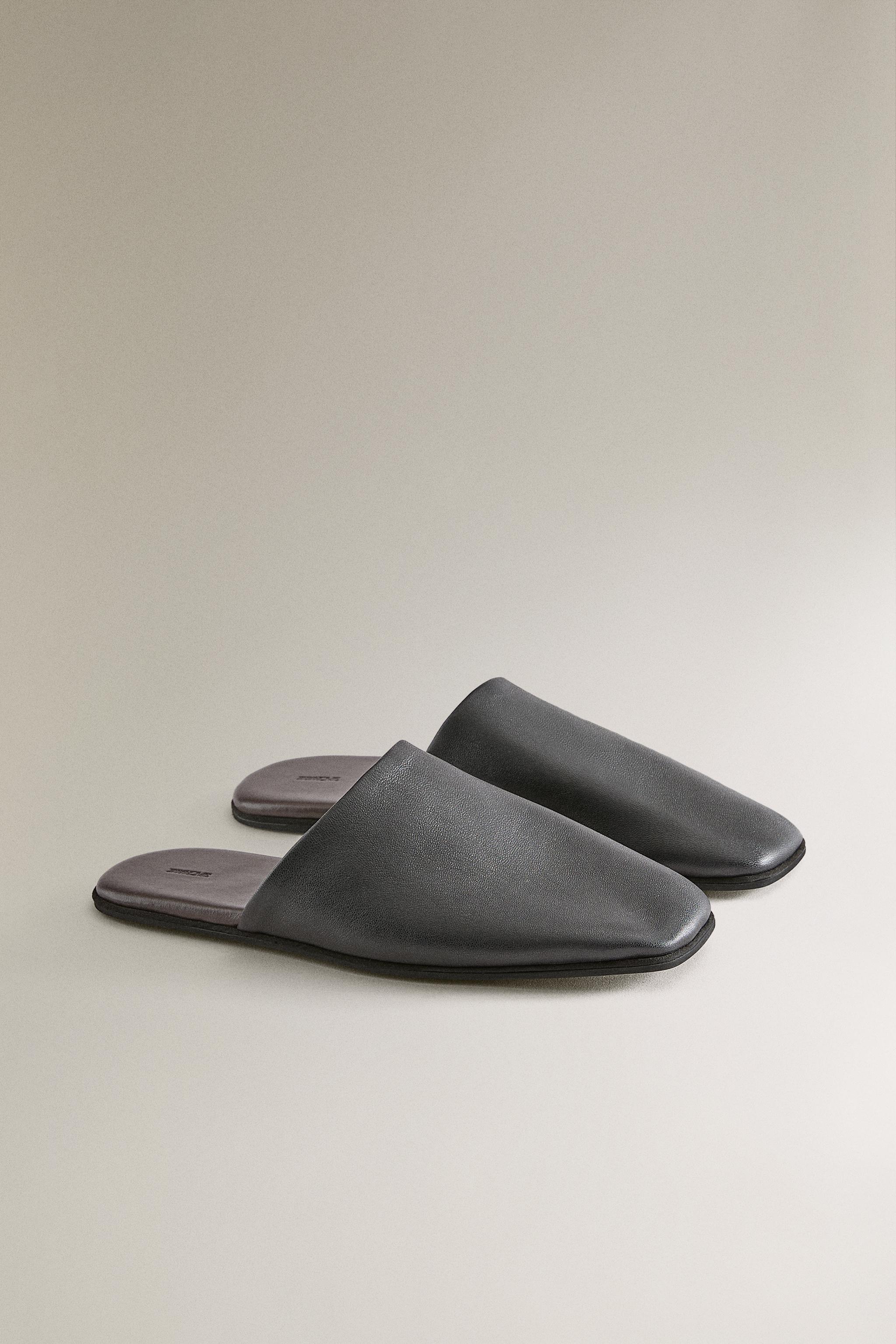 LEATHER MULE SLIPPERS