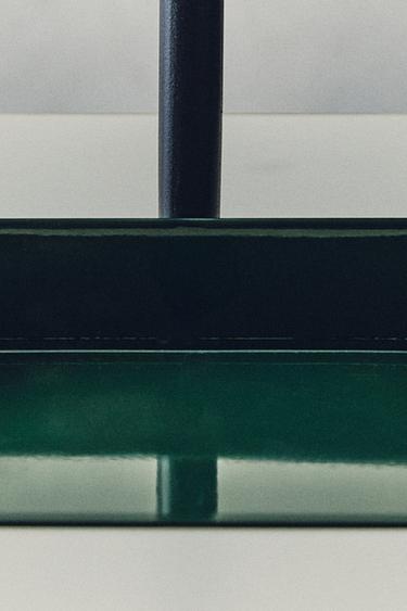 KEHRBLECH AUS HOLZ - Schwarz / Grün von Zara