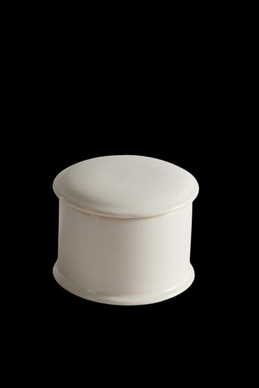 WHITE CERAMIC BOX - Ecru by Zara