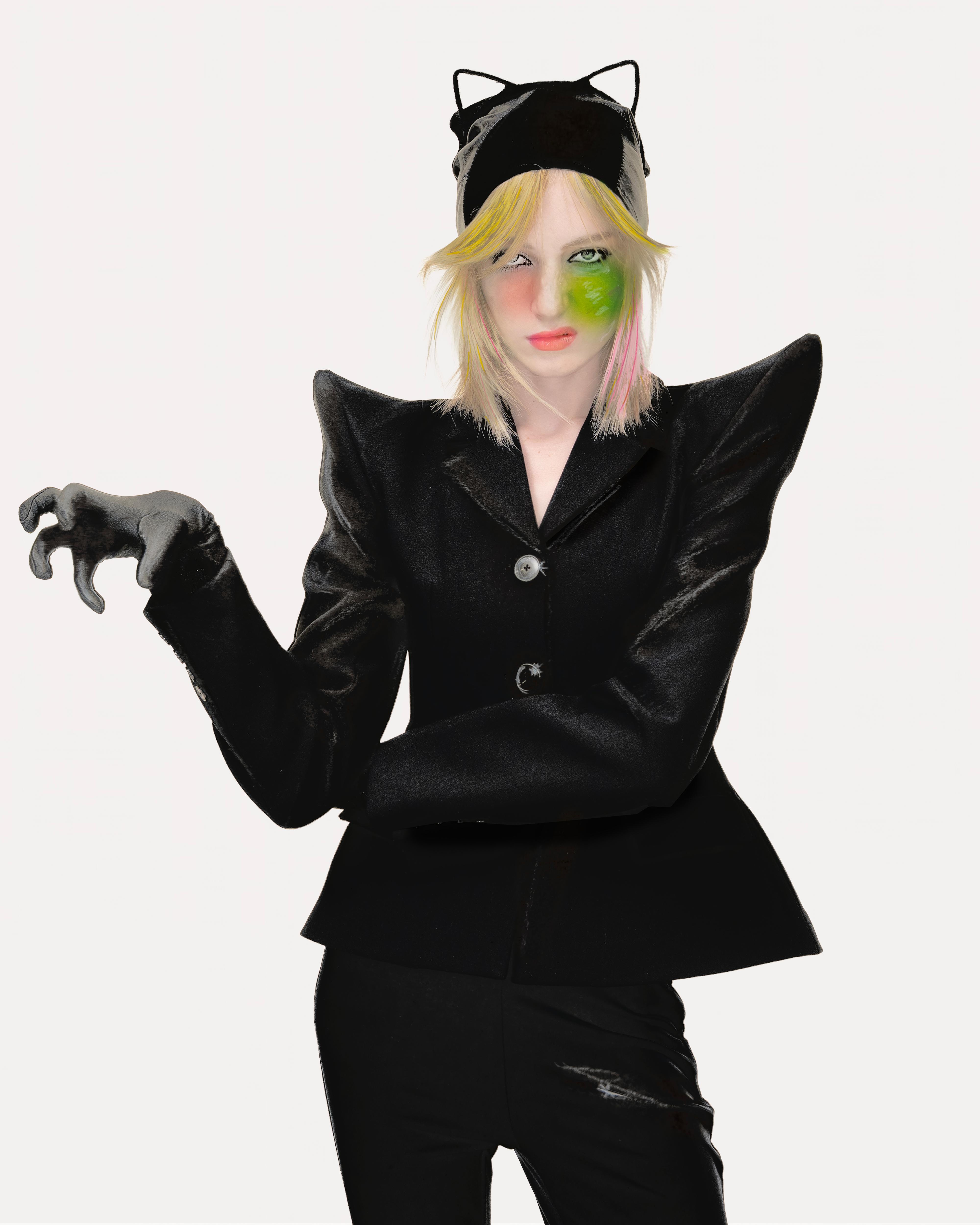 Cats Fitted Blazer With High Shoulder Pads by Zara