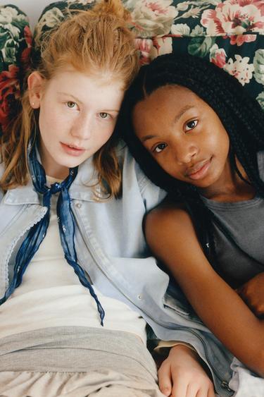 جاكيت دنيم دانتيل - أزرق فاتح by Zara