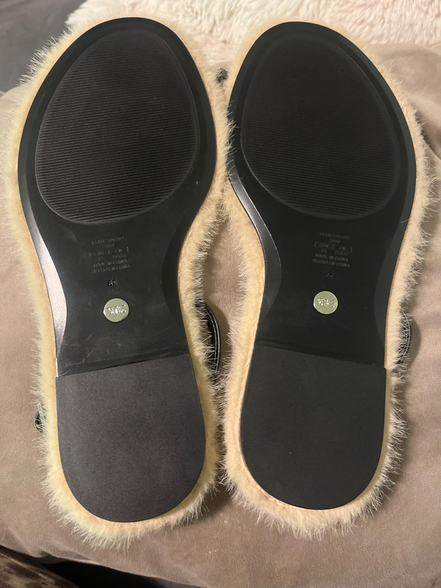FLAT FURRY SANDALS