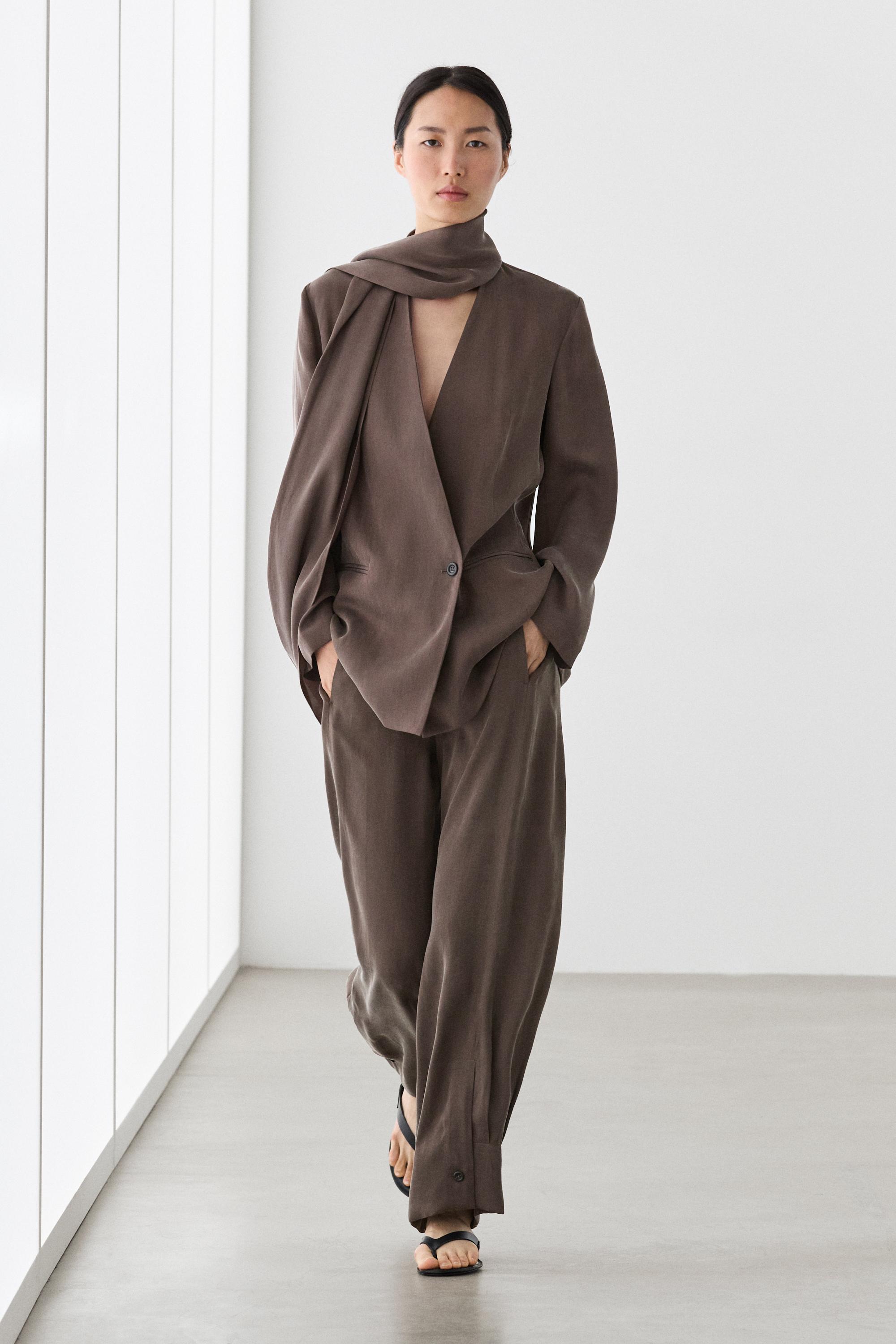 Total look flowing overshirt with tie detail
