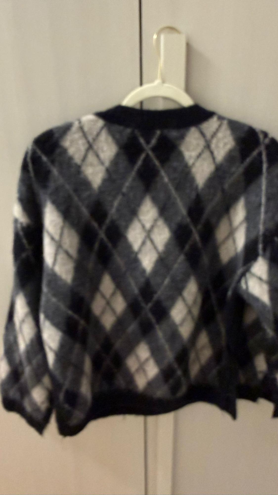 DIAMOND KNIT SWEATER - Image 3