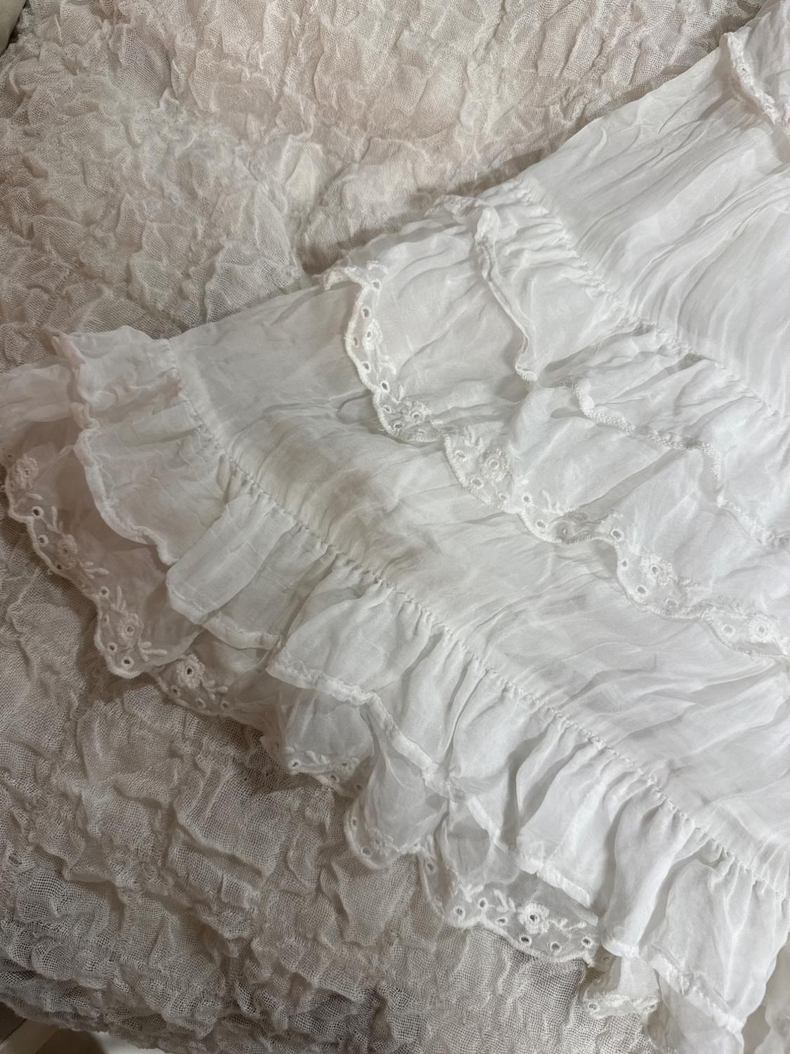 WHITE RUFFLE DRESS - Image 2