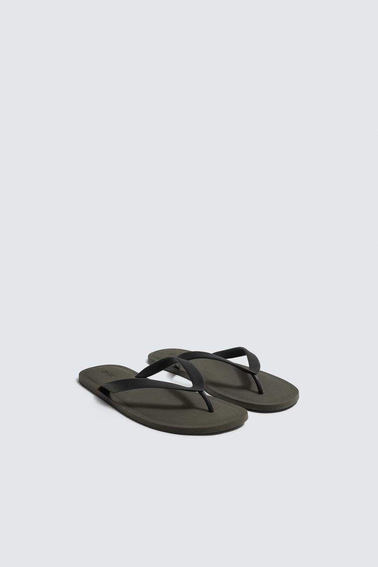 ZARA STRAPPY SANDALS
