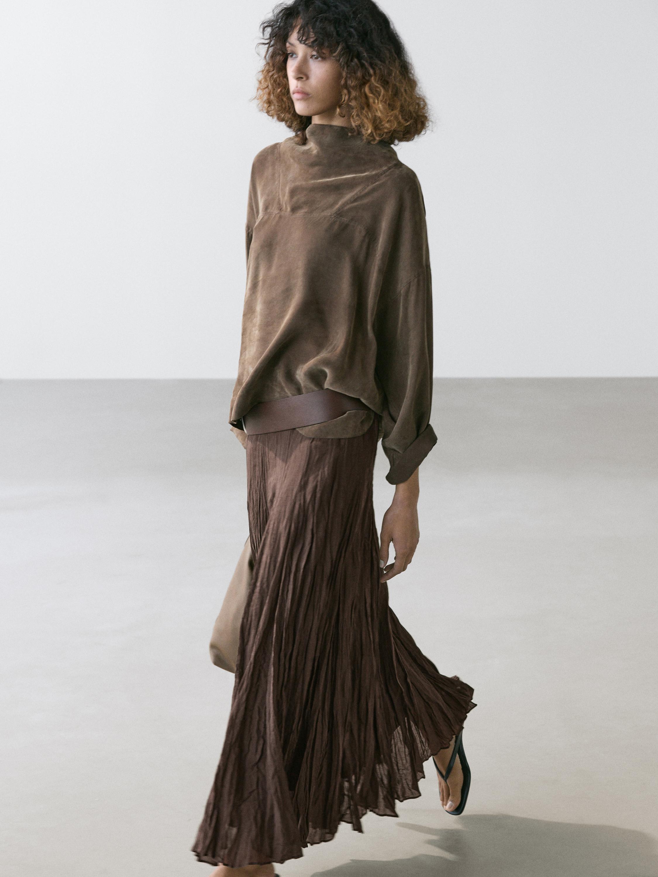 Flowing shirt with draped detail