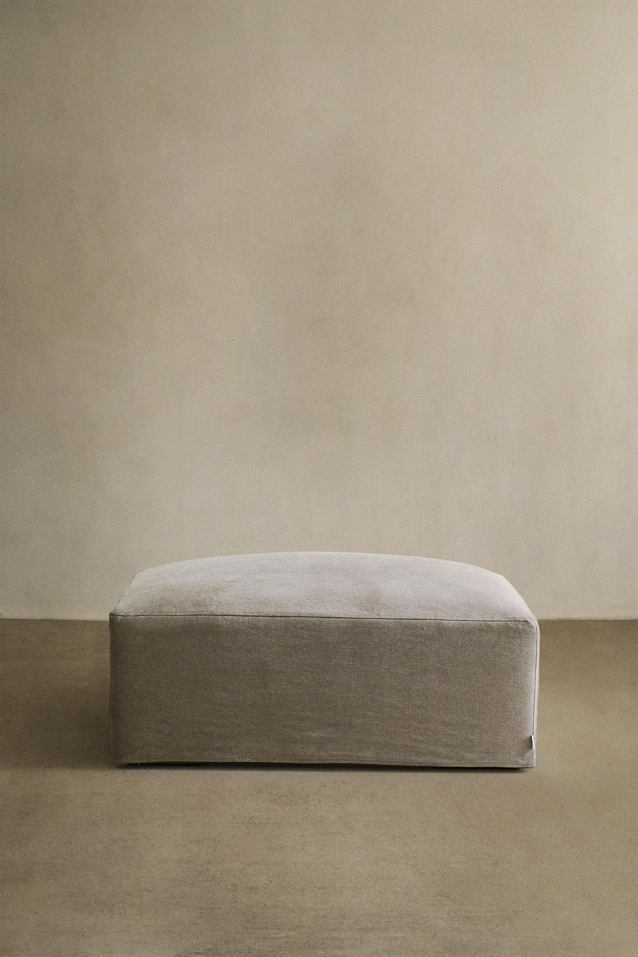 FOOTSTOOL WITH REMOVABLE WASHED LINEN COVER — Light beige