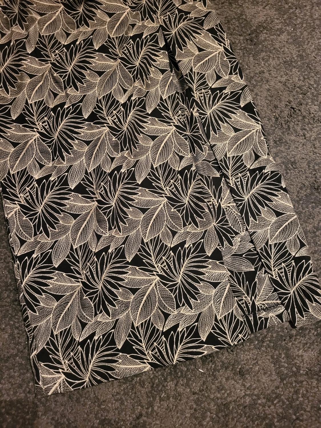 MIDI DRESS WITH EMBROIDERED LEAVES - Image 6