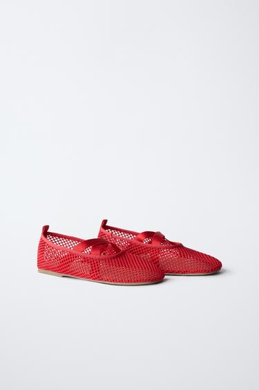 BALLERINES EN RÉSILLE - Rouge de Zara - Image 1