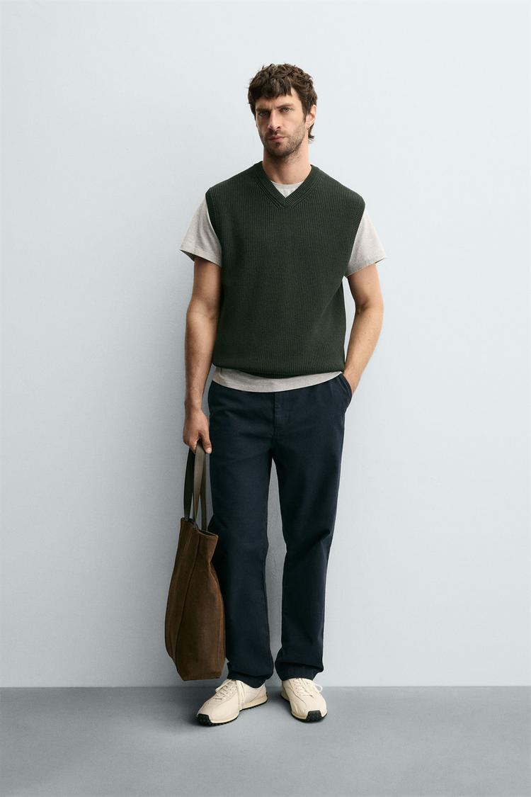 CHALECO PUNTO PERLADO Verde oscuro ZARA España