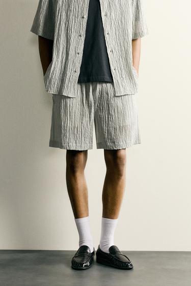 ΒΕΡΜΟΥΔΑ RELAXED FIT ΜΕ ΑΝΑΓΛΥΦΟ ΣΧΕΔΙΟ - Γκρι ανοιχτό του Zara