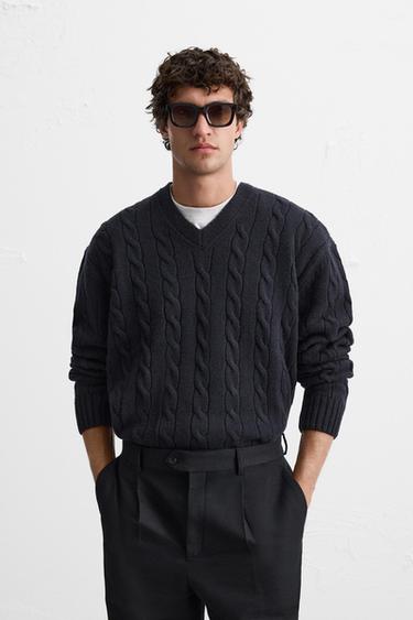 WOOL CABLE-KNIT SWEATER - Dark navy by Zara