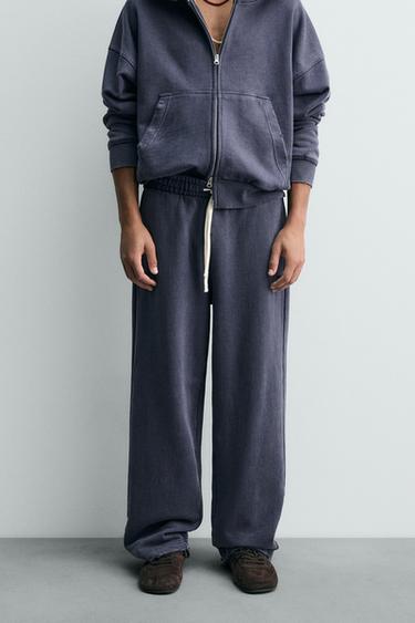 بنطلون رياضي واسع (JOGGER WIDE FIT) - أزرق مصطبغ الخاص بـ Zara