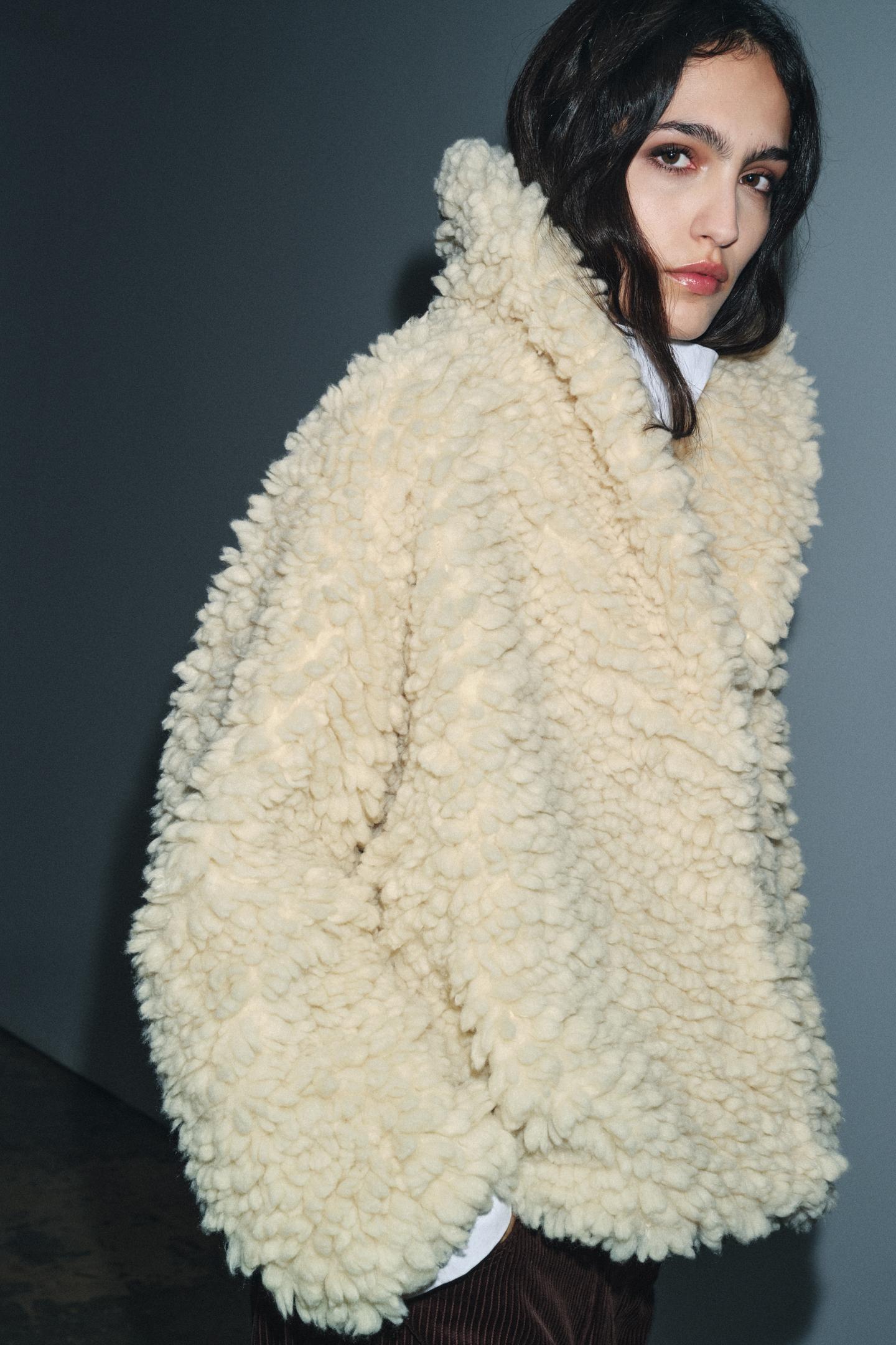 Chaqueta de borreguito de Zara