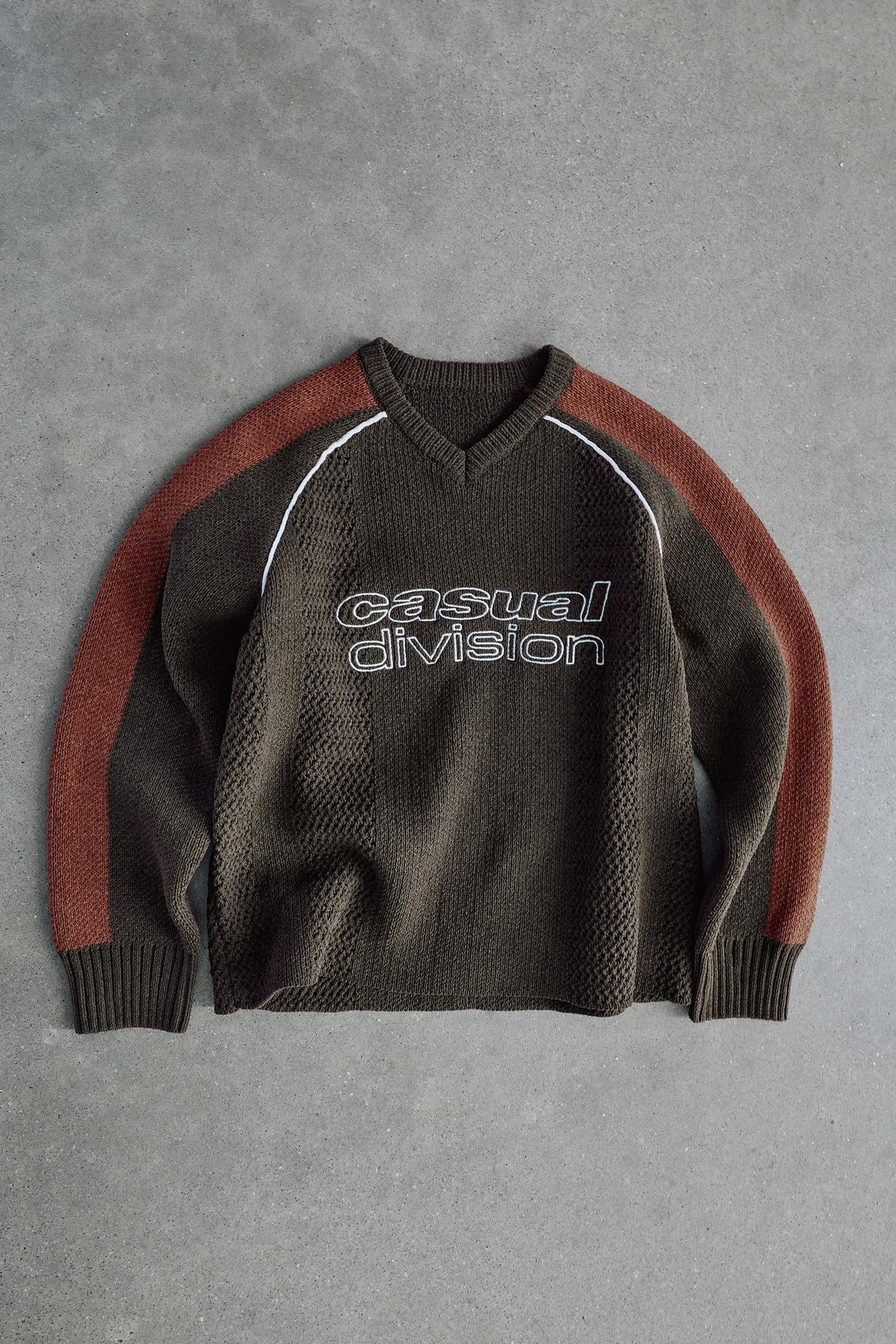 EMBROIDERED TEXT CHENILLE SWEATER — Dark brown