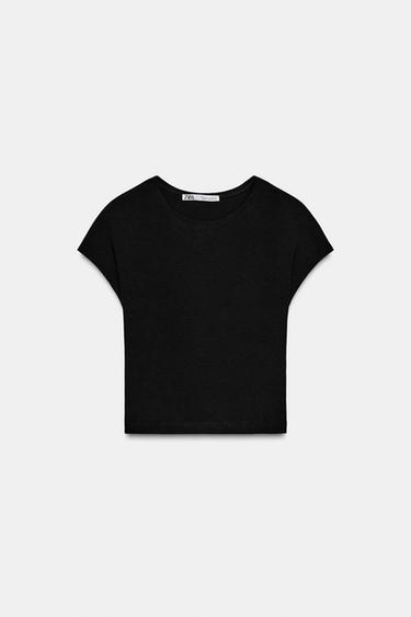 CAMISETA CROP MANGA CORTA - Negro de Zara