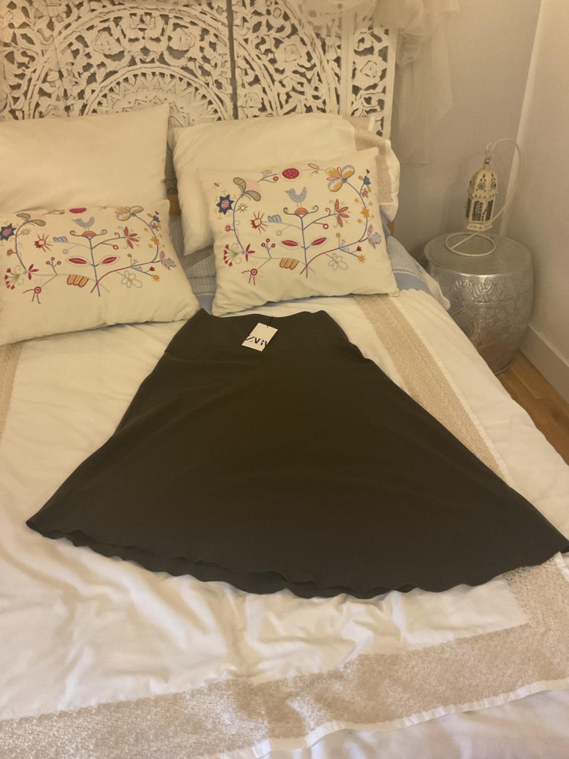 LIMITED EDITION MIDI SKIRT