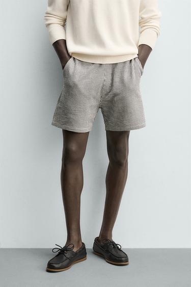 REGULAR FIT TEXTURED SEERSUCKER BERMUDA SHORTS - Ecru / Navy by Zara