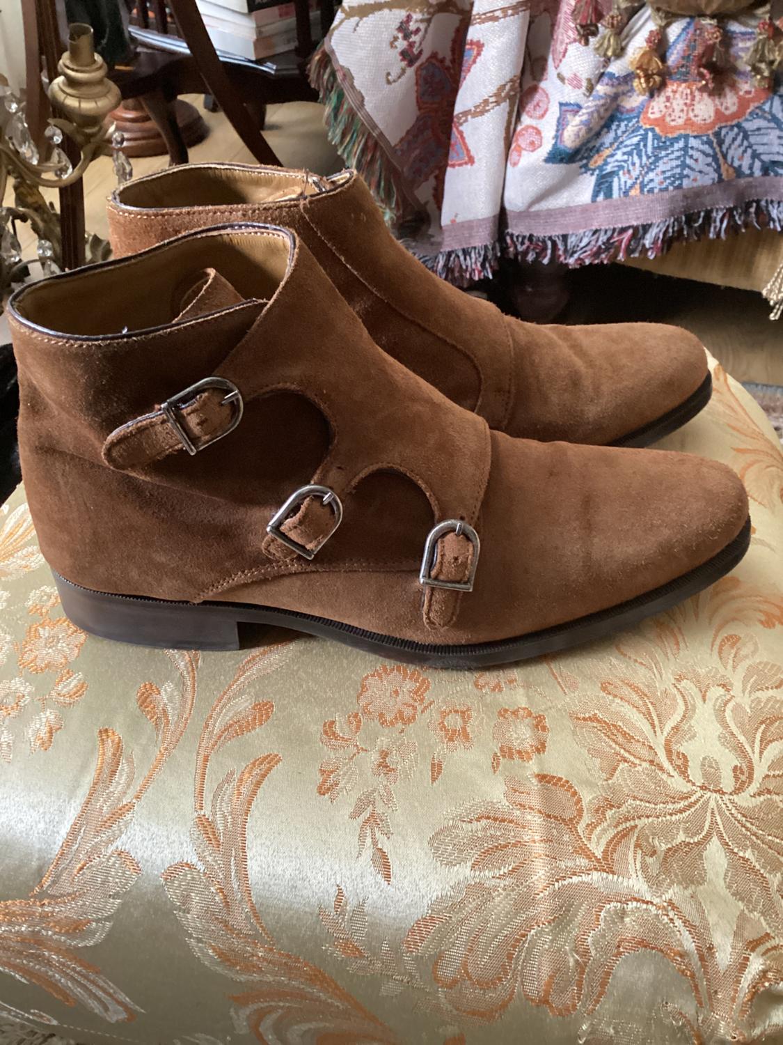 BROWN LEATHER BUCKLED ANKLE BOOTS - Image 3
