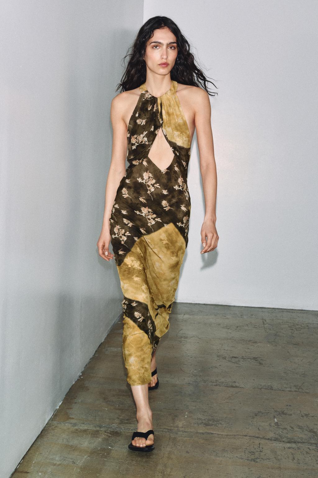PRINTED HALTER DRESS