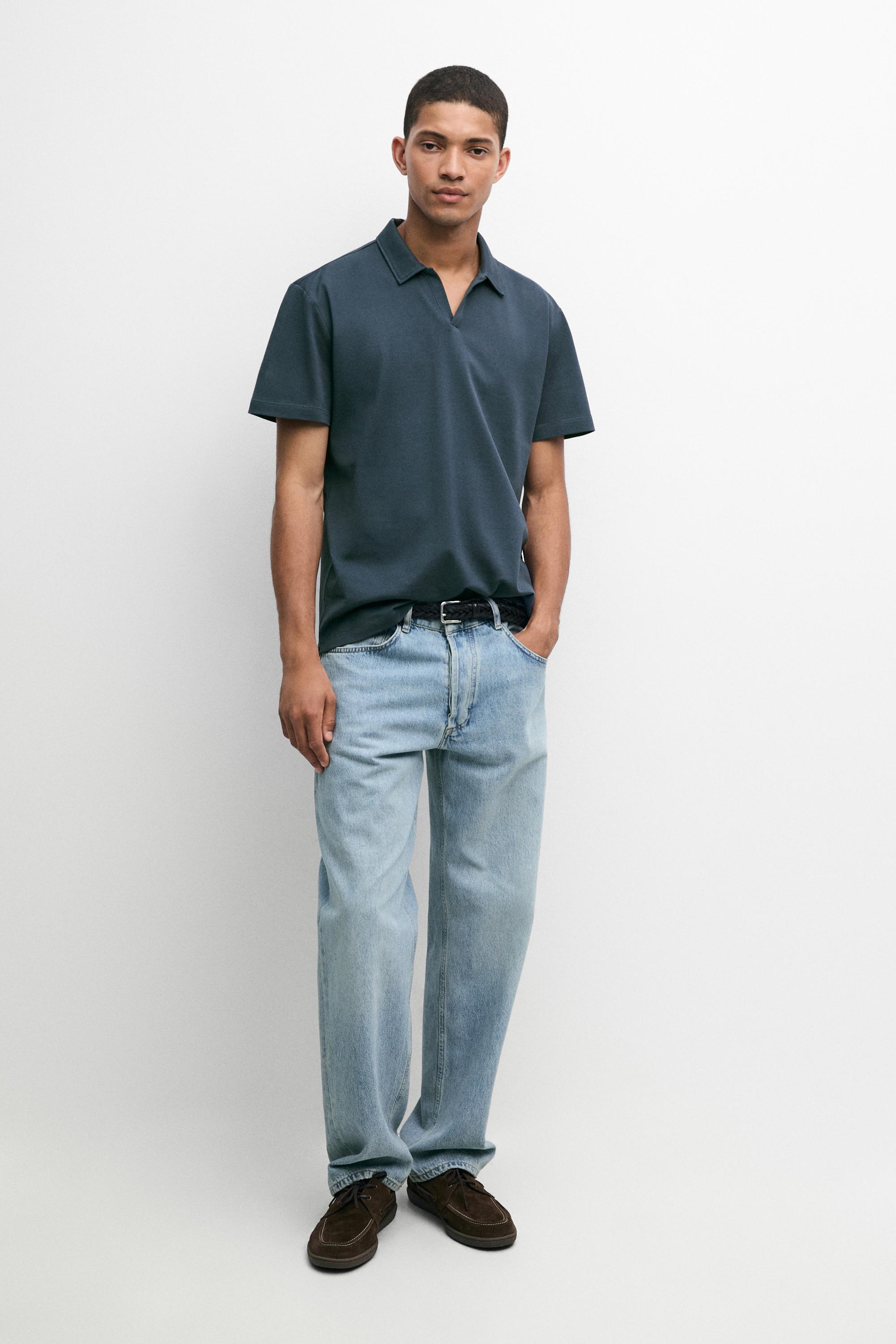 Micro-textured V-neck piqué polo shirt