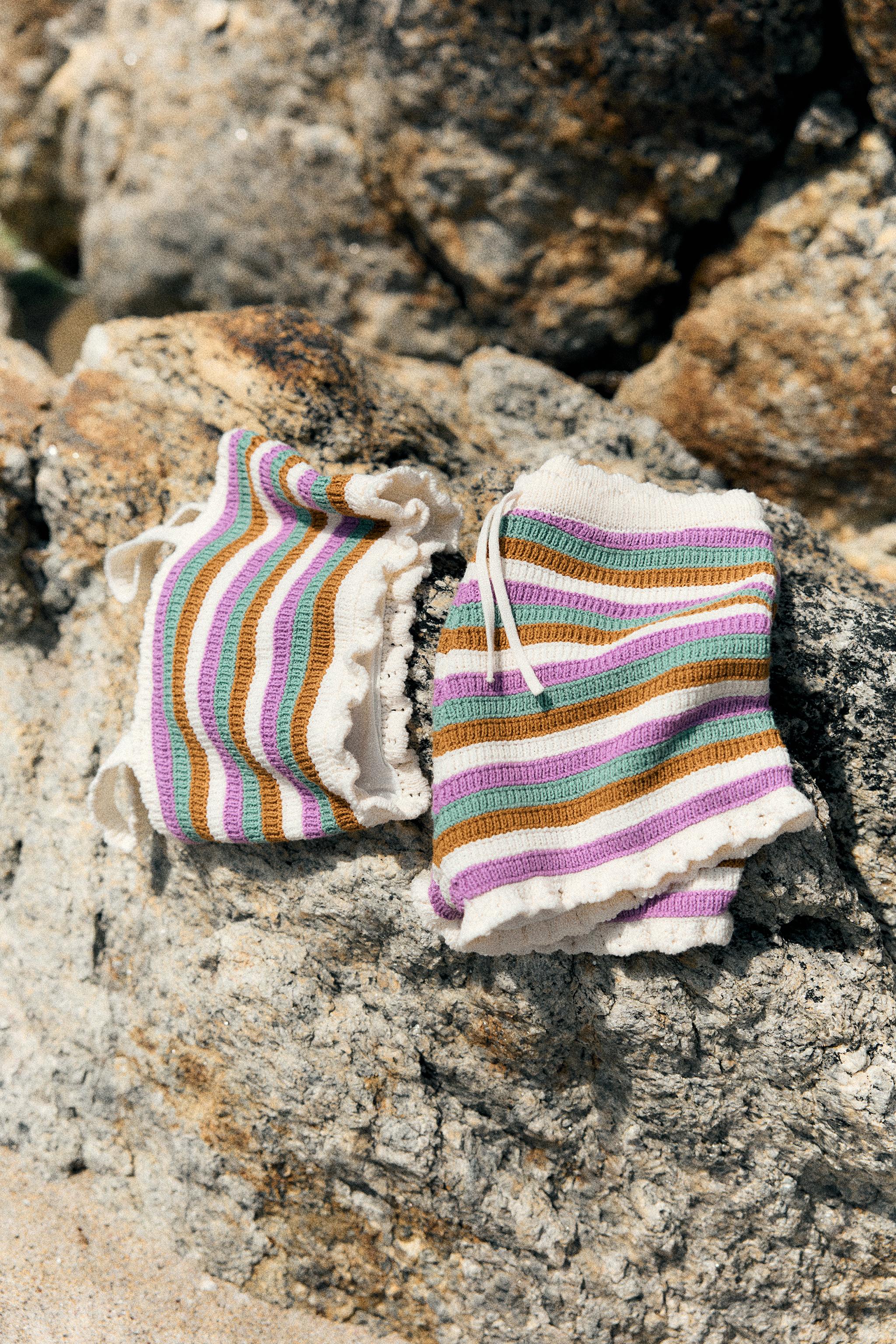 6 ANS/ ENSEMBLE EN MAILLE RAYURES CROCHET