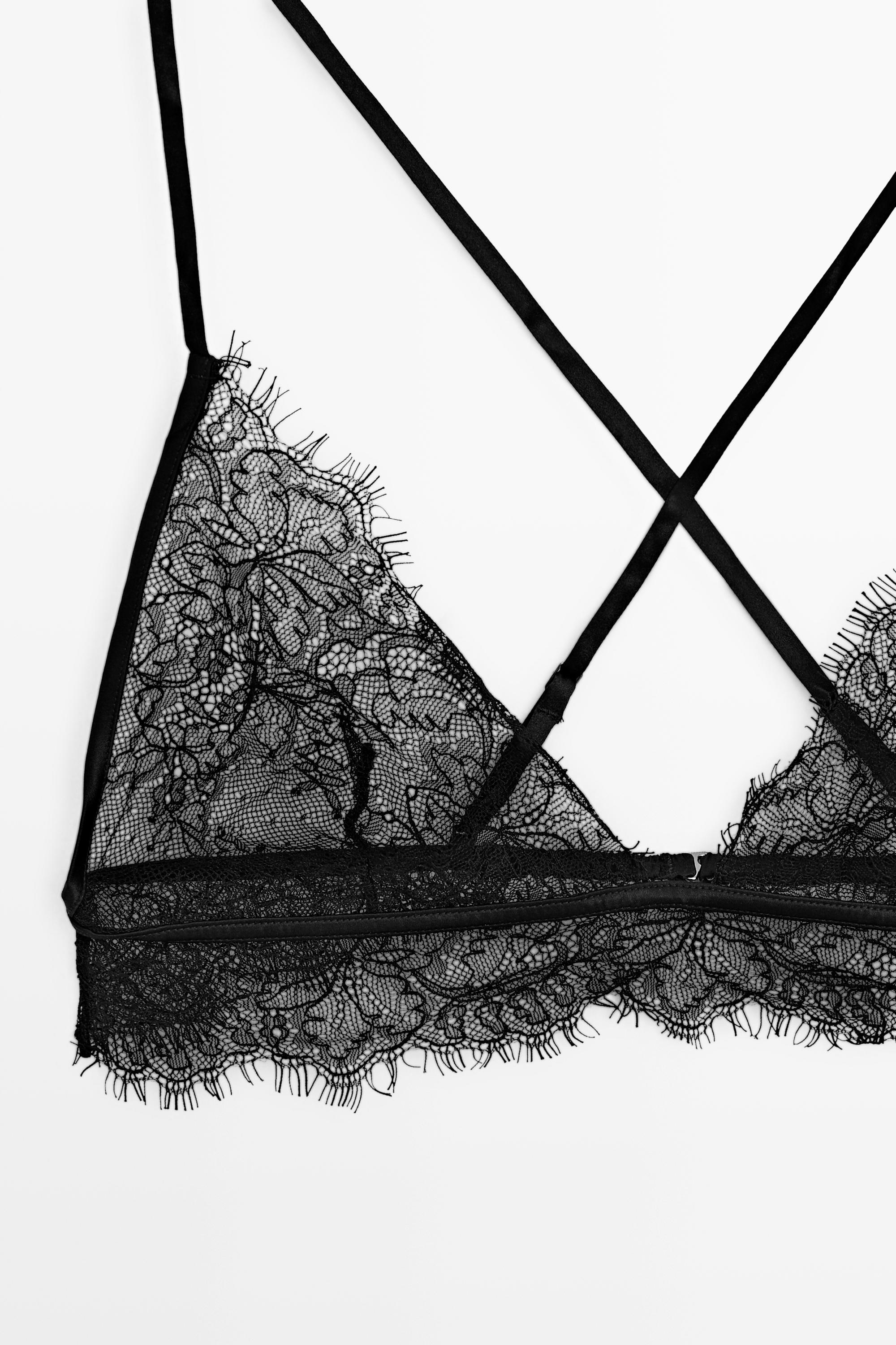 Lace bralette with scalloped hem