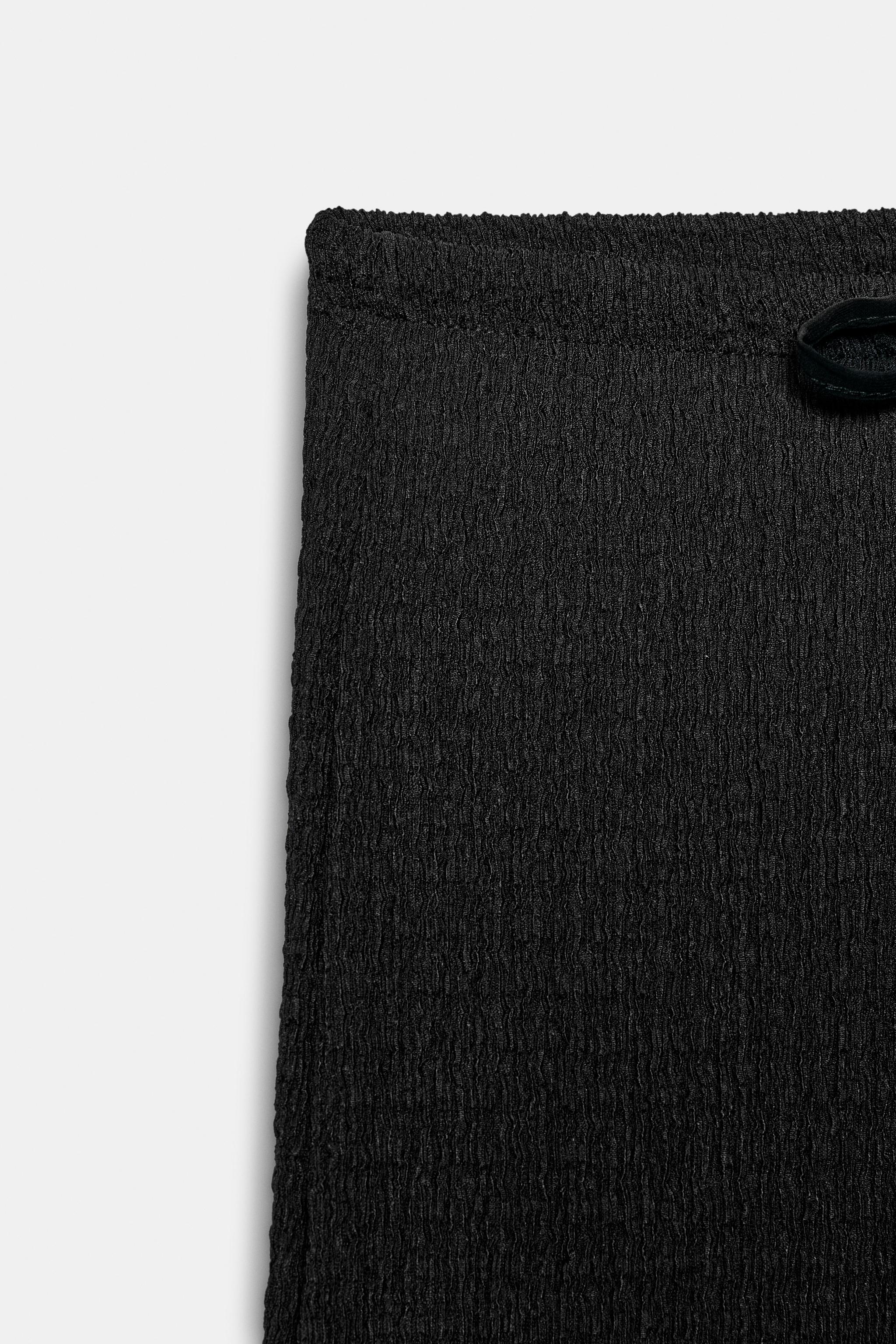 TEXTURED STRAIGHT LEG PANTS