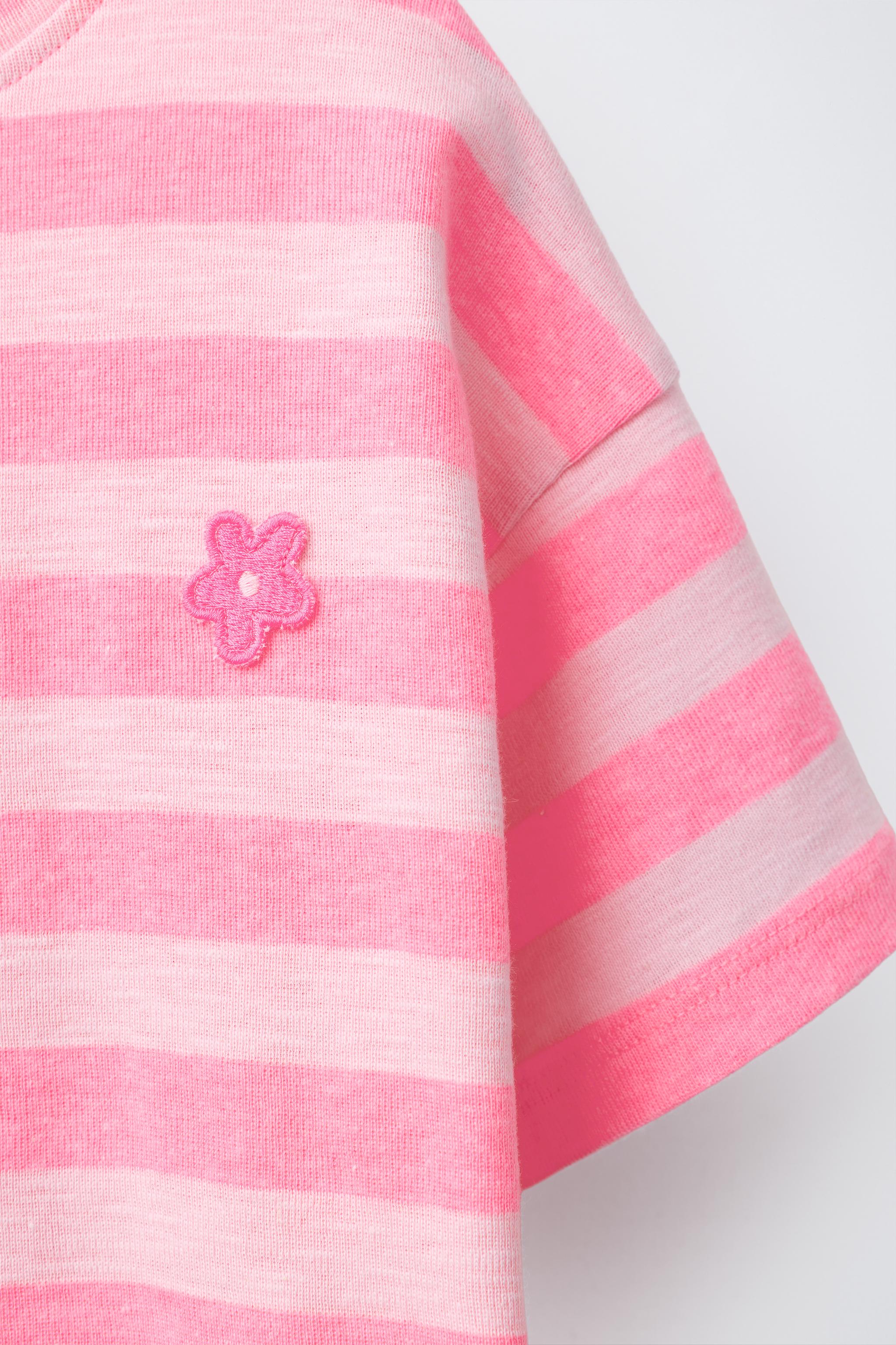 STRIPED T-SHIRT WITH FLOWER PATCH