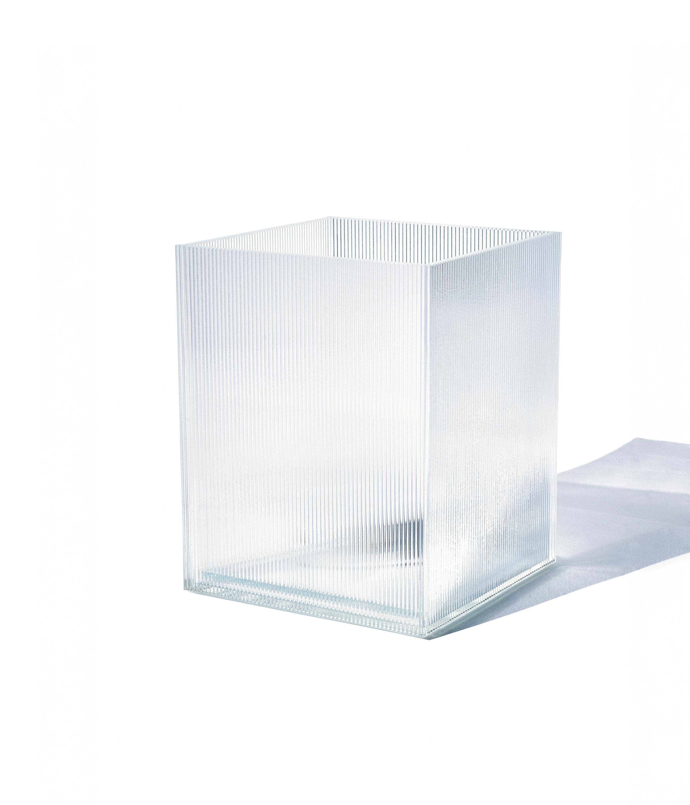 NICK KNIGHT FLOWER VASE