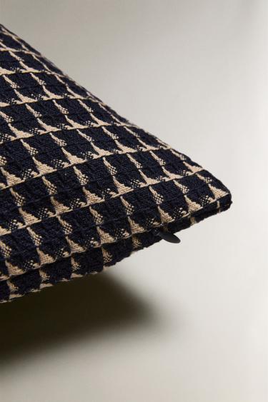 TEXTURED CUSHION COVER - Blue by Zara - Image 3