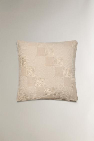 FUNDA COJÍN PATCHWORK - Beige oscuro de Zara