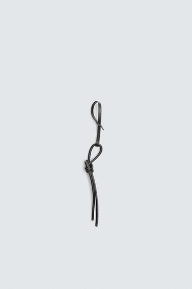 КОЖАНЫЙ БРЕЛОК LIMITED EDITION — Черный от Zara