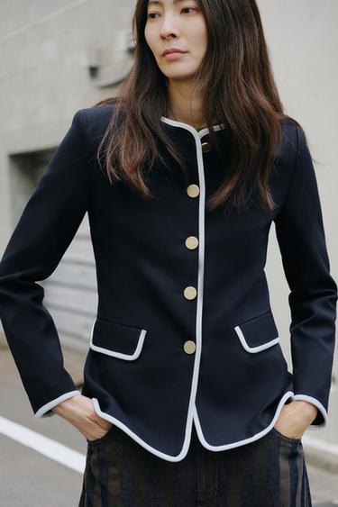 コントラストパイピングブレザーネイビーブルーZaraのコントラストパイピングブレザー - ネイビーブルー 