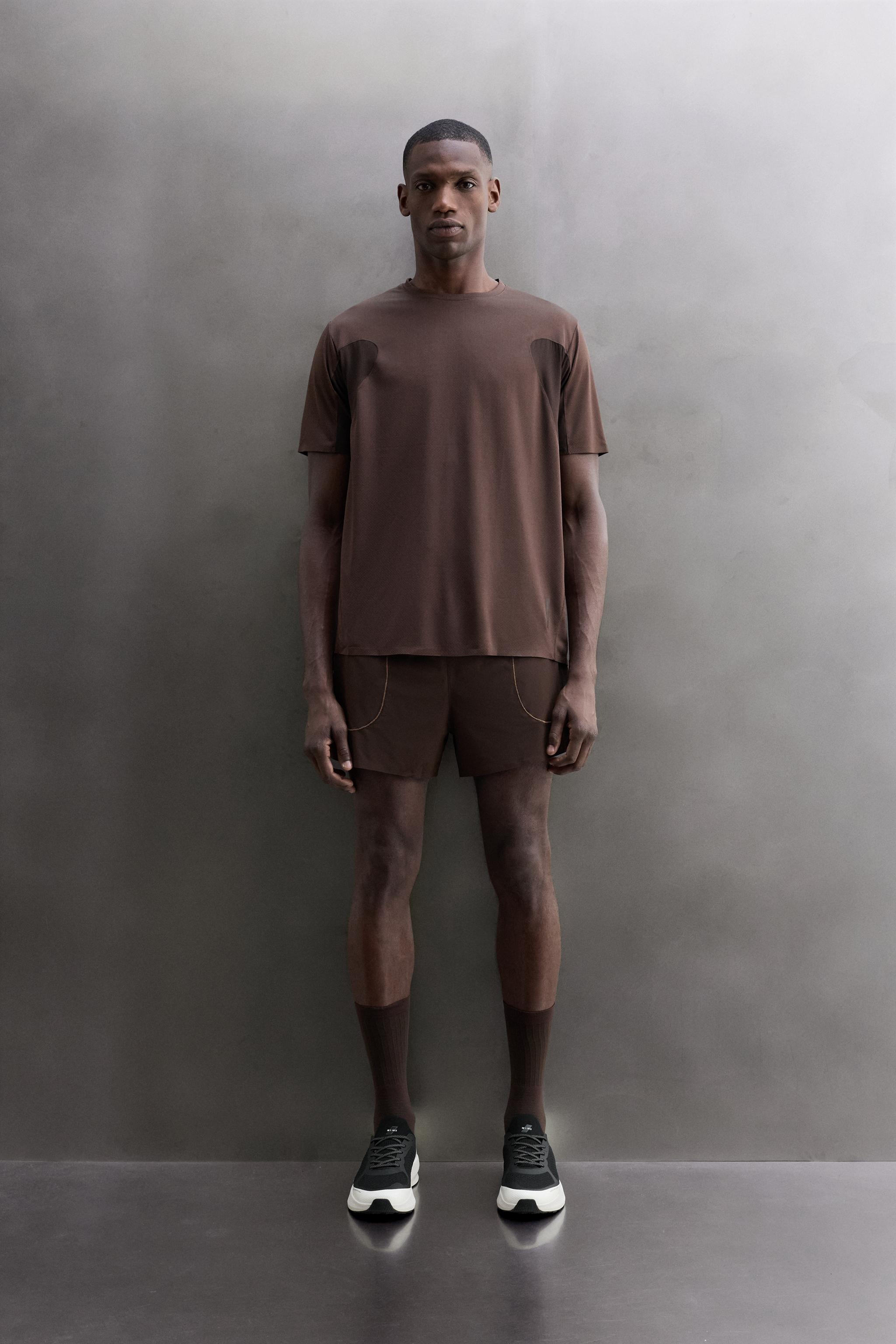 CONTRAST TECHNICAL T-SHIRT